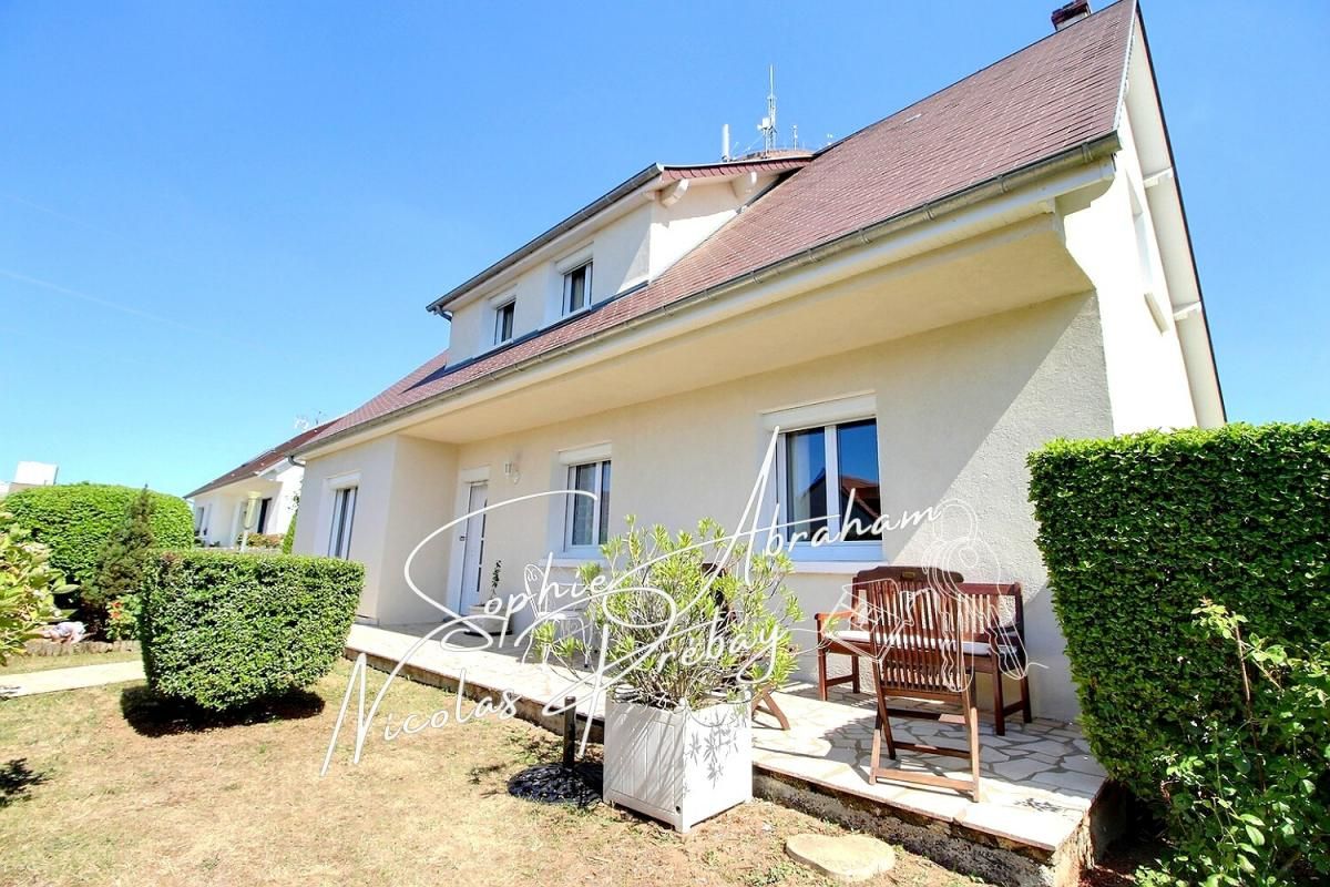 TOURY Maison d'habitation sur sous-sol total de 6 pièces avec 5 chambres, garage et terrain 1