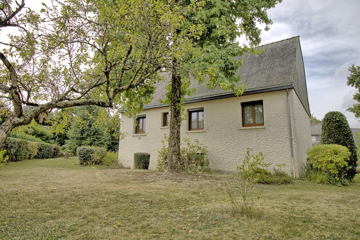 AVRILLE MAISON SUR SOUS-SOL AU PARC DE LA HAYE 2