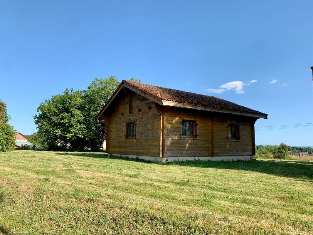 VESCEMONT Chalet sur terrain Constructible ! 1