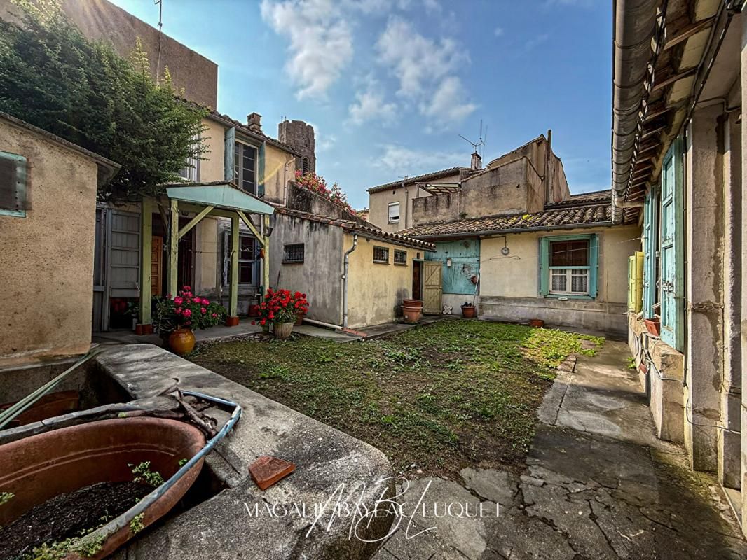 CARCASSONNE EXCLUSIVITE - CARCASSONNE INTRA-MUROS - 147 m² - COURS de 78 m² - Maison + studios 2
