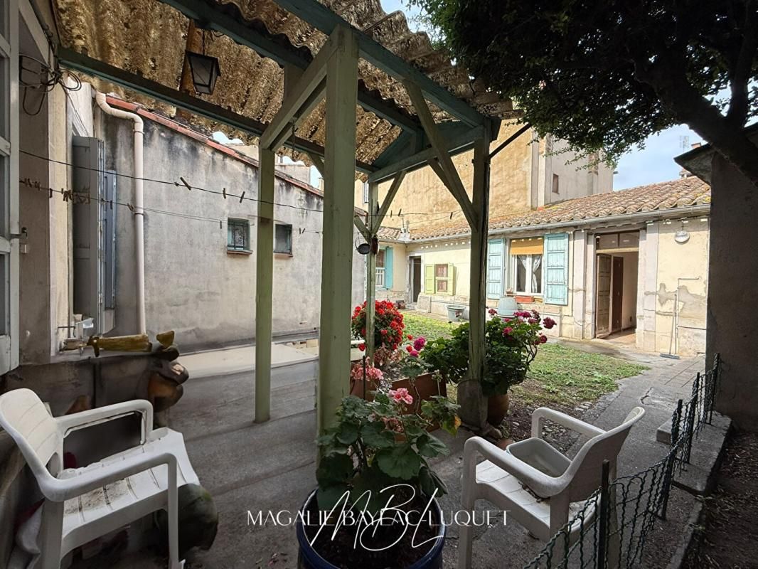 CARCASSONNE EXCLUSIVITE - CARCASSONNE INTRA-MUROS - 147 m² - COURS de 78 m² - Maison + studios 3
