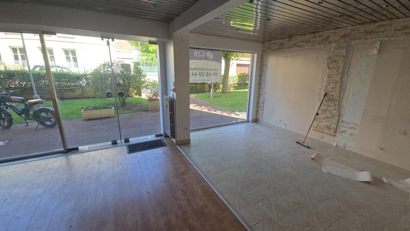 DREUX 28100 DREUX - MURS LIBRES, Local commercial 100 m² 3