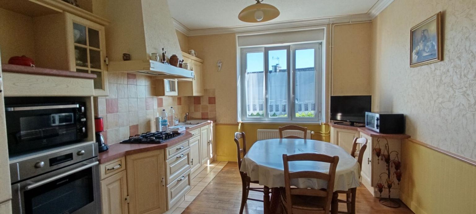 PLOUGUERNEAU Maison Plouguerneau 6 pièce(s) 108 m2 2
