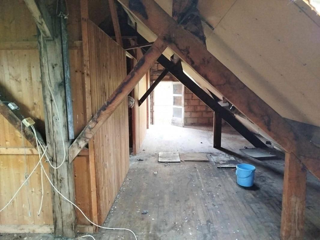 PLUMÉLIAU-BIEUZY Maison à rénover sur terrain constructible 3