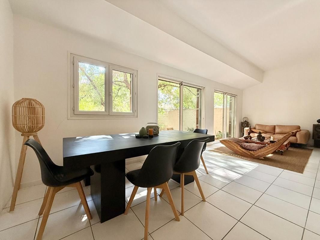MARSEILLE-8E-ARRONDISSEMENT Appartement Marseille 8ème, 4 pièces 112 m2 avec jardin 3