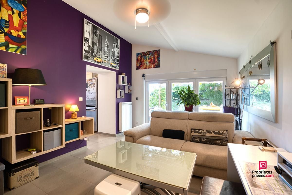 SIMANDRES Simandres T2 de 47 m2 - Jardin 430 m² - Place de parking 2