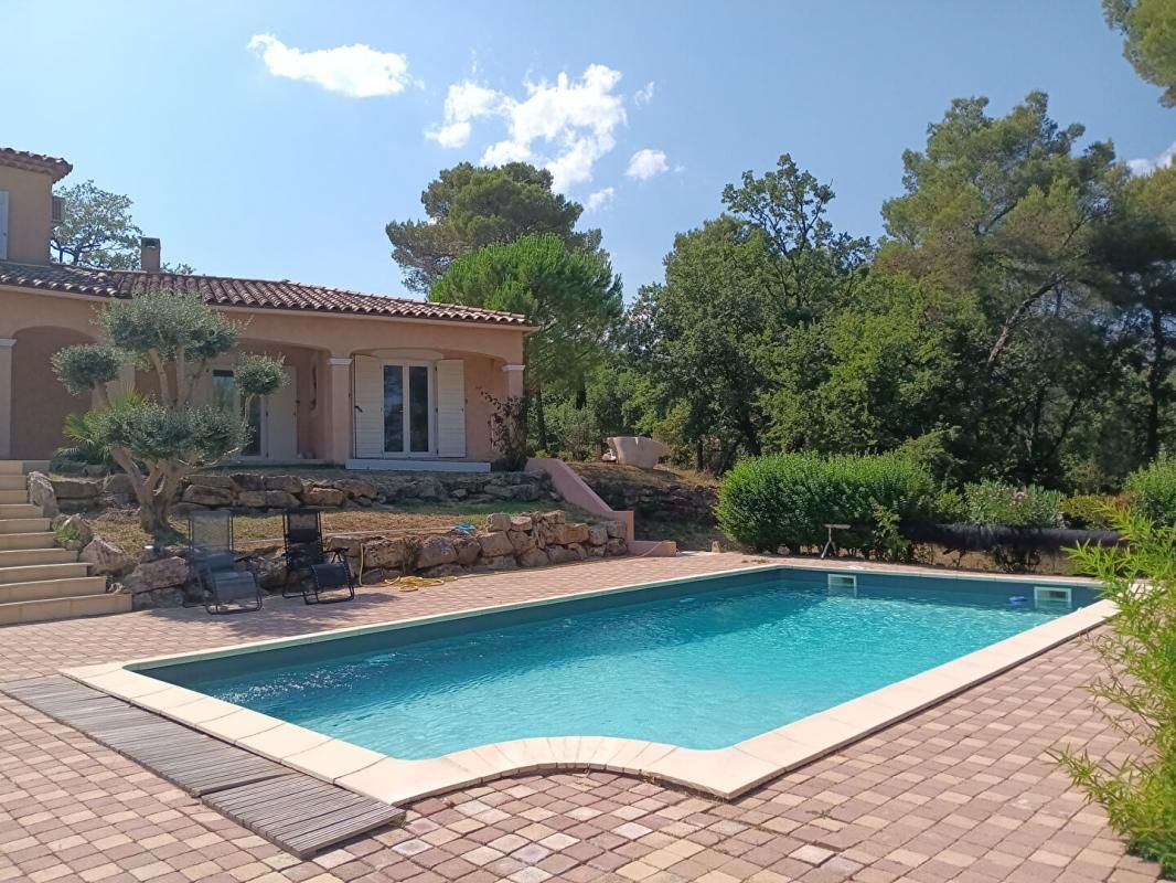 DRAGUIGNAN Maison Draguignan 6 pièce(s) 200 m2 2