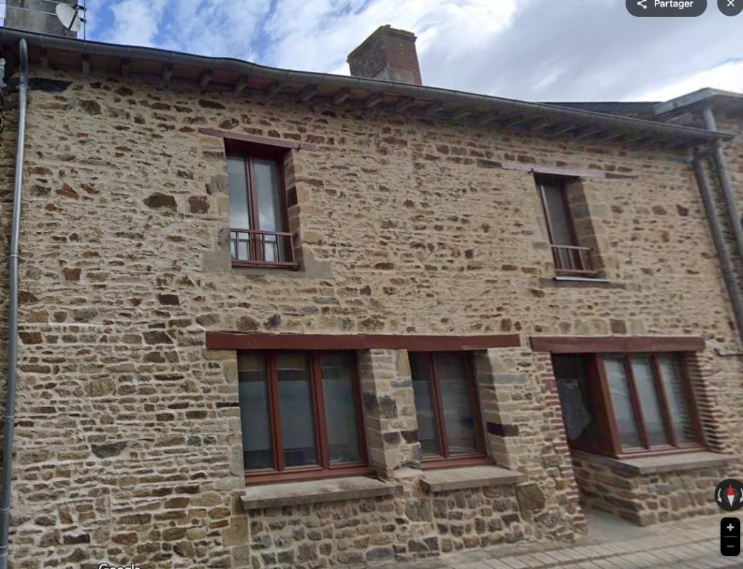 BAIS BAIS 35680- 3 CHAMBRES- 116 000 EUROS HAI - IDEAL INVESTISSEMENT LOCATIF- CENTRE 1