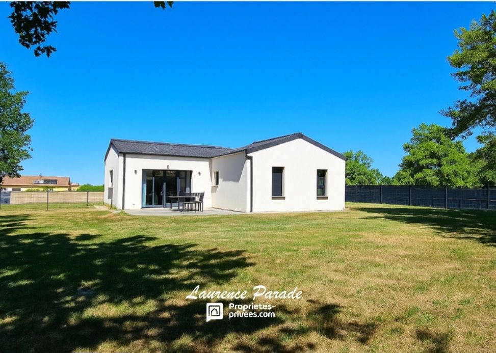 Maison récente avec jardin 1500m²