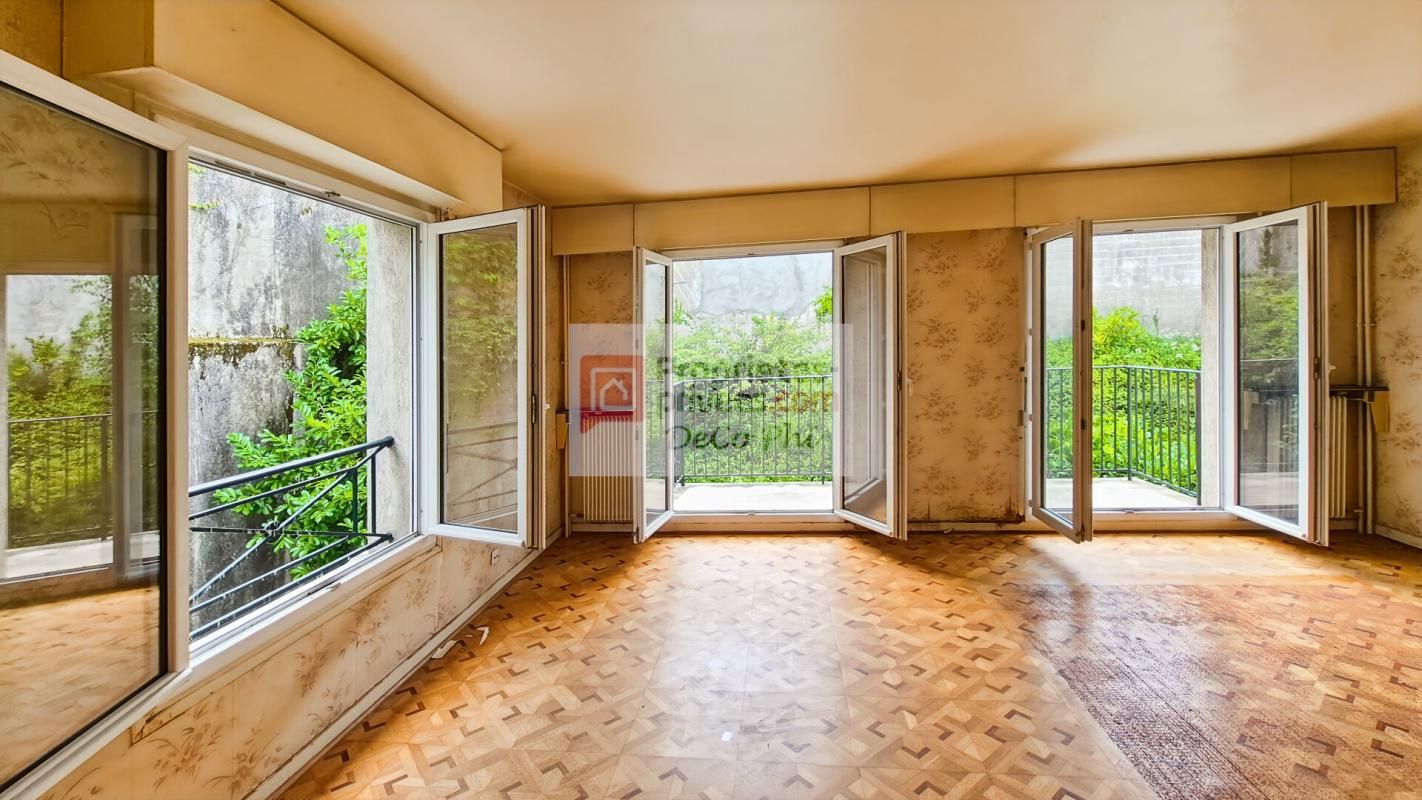 VERSAILLES Appartement 3 pièces calme 74 m2 Place de la Loi 3