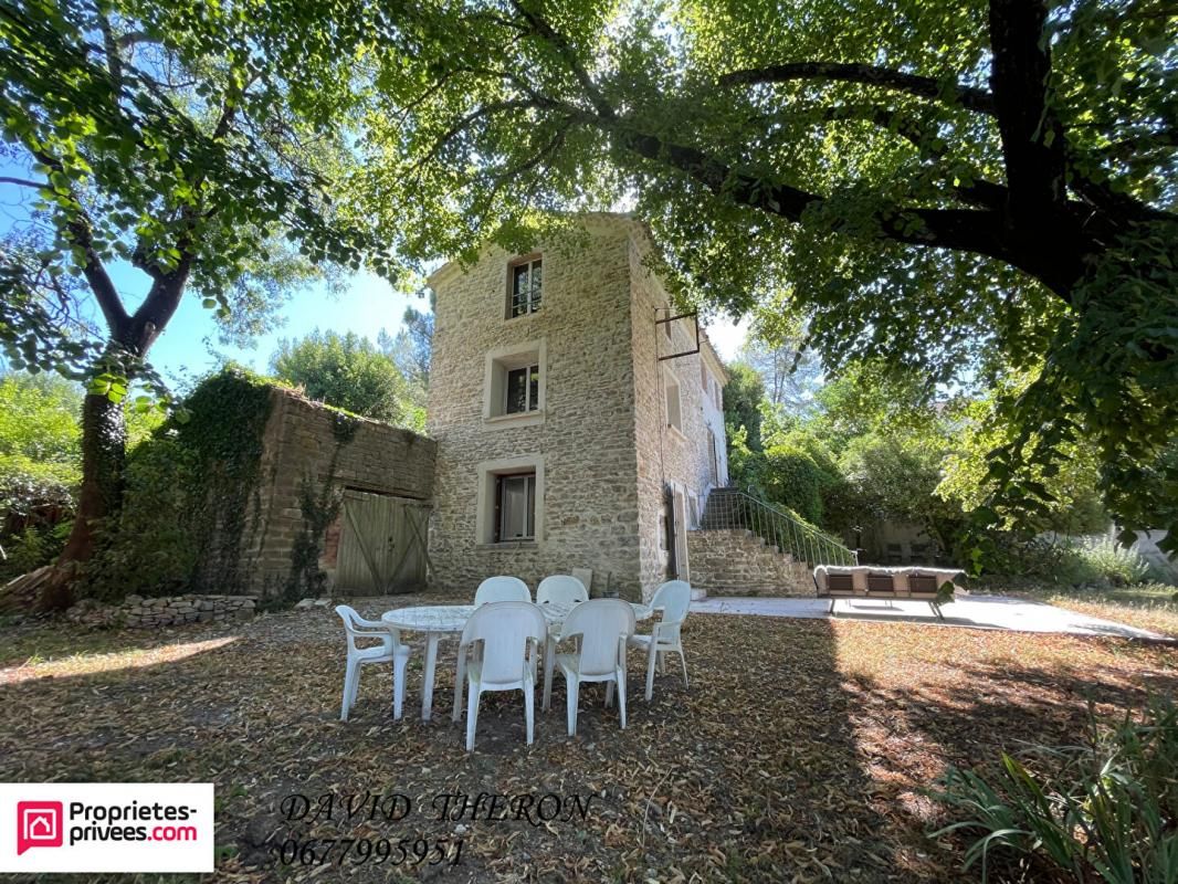 SAINT-JULIEN-LES-ROSIERS Maison 4 chambres 1