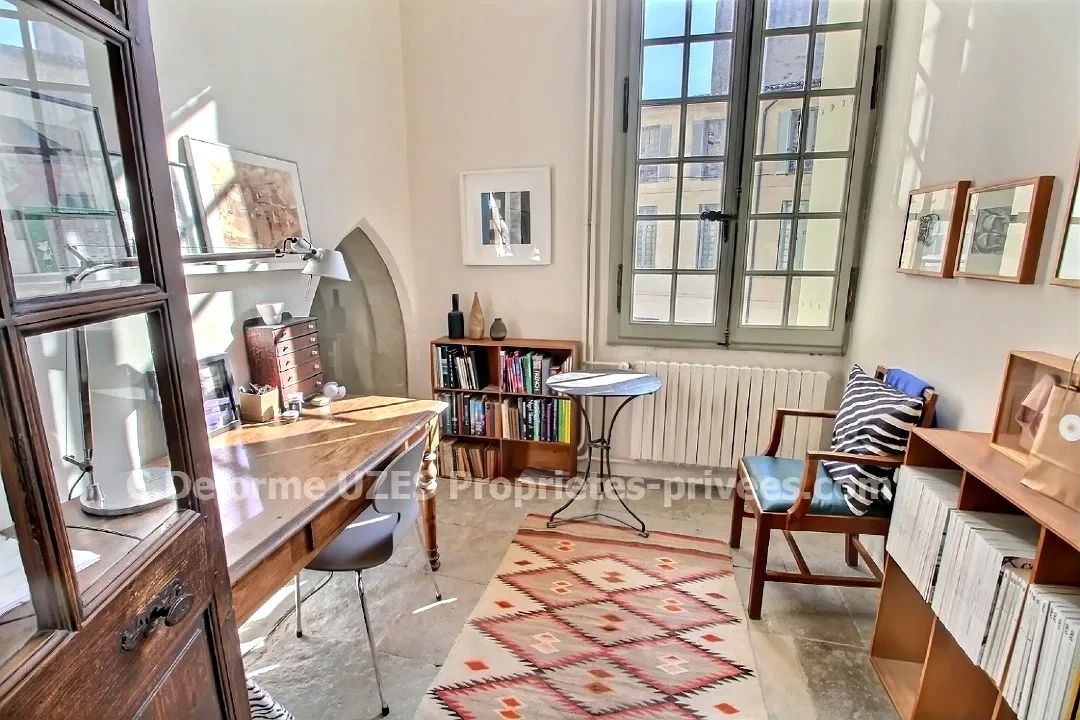 UZES UZES Hôtel Particulier 10 pièce(s) 320 m2 3