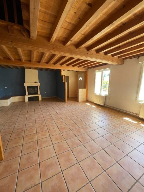 MENESPLET Maison Menesplet 4 pièce(s) 169 m2 3