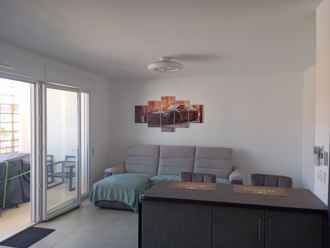 AUBAGNE Aubagne - Appartement T3 récent de 58 m² avec terrasse, ascenseur et box fermé 2