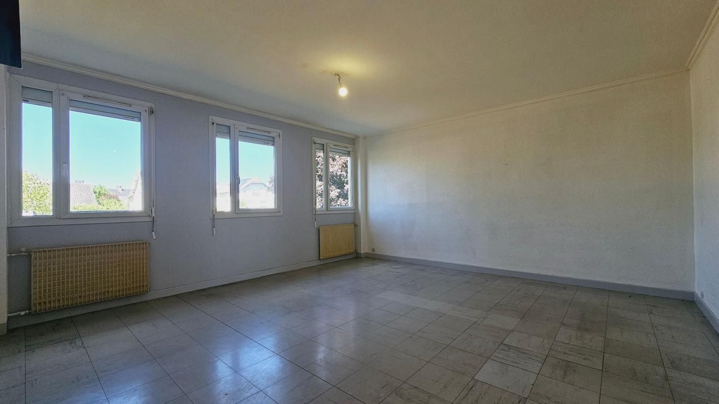 SAINT-DOULCHARD APPARTEMENT 86.9M² 4 PIECES 3CHAMBRES PARKING 2