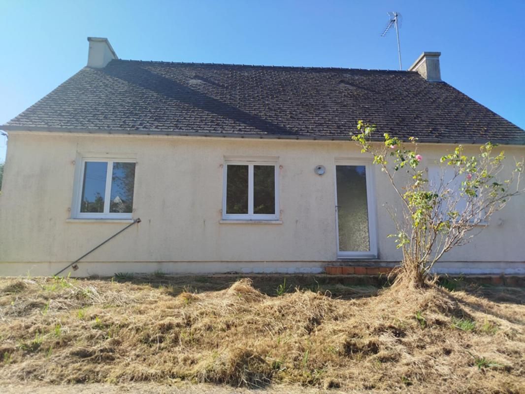 SEGLIEN Maison de plain pied 1