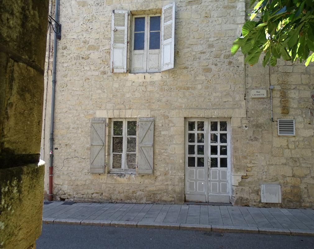 MONTIGNAC Immeuble Montignac Lascaux 4 pièce(s) 145 m2 1