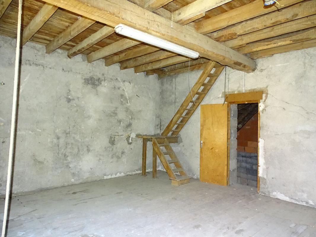 MONTIGNAC Immeuble Montignac Lascaux 4 pièce(s) 145 m2 3