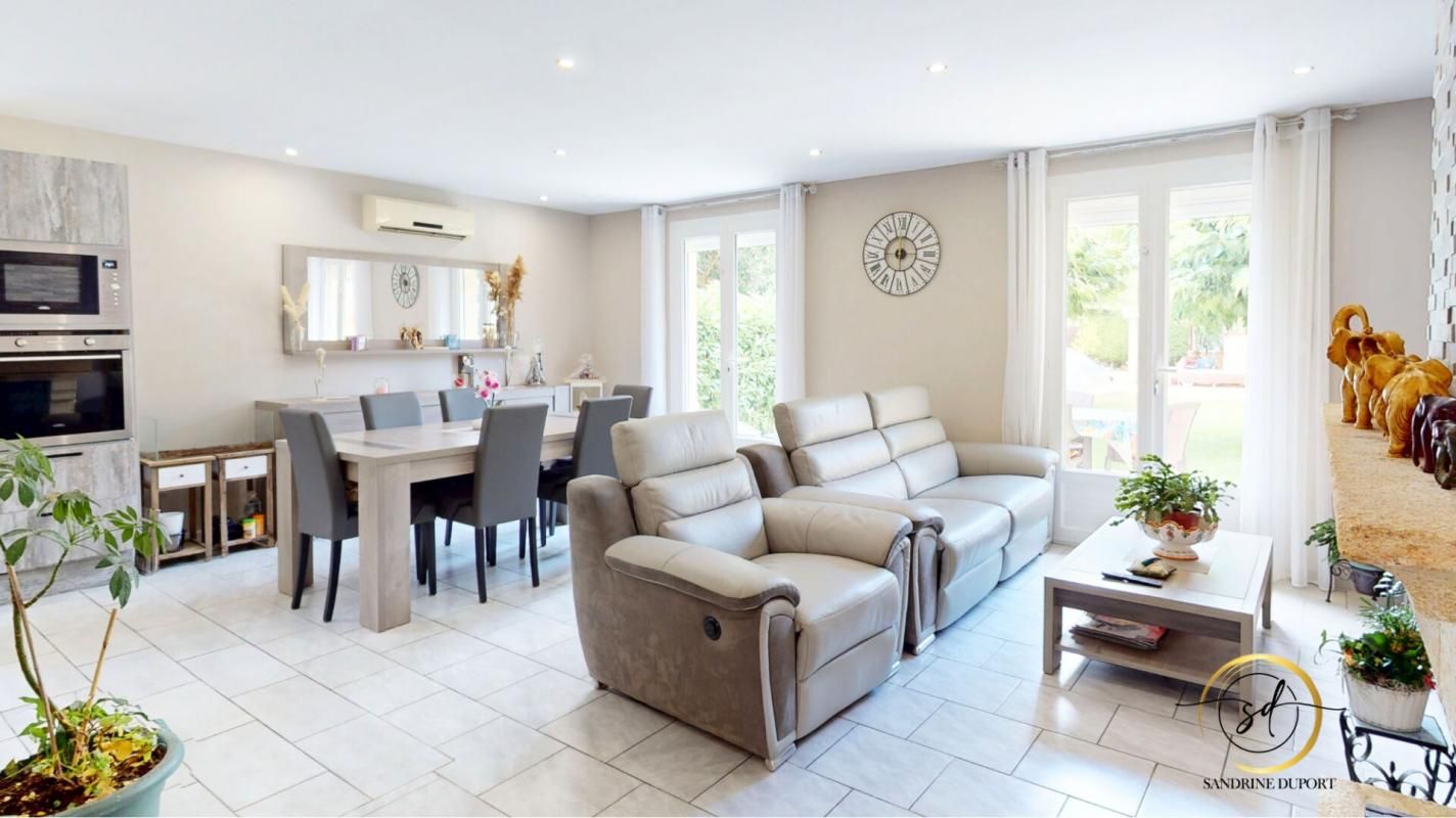 CUXAC-D'AUDE Cuxac D'Aude maison T5 111 m2 + dépendance T2 de 66 m2 env sur terrain clos et arboré de 1413 m2 avec piscine 1