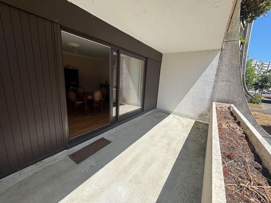 LA CHAUSSEE-SAINT-VICTOR Appartement La Chaussée Saint Victor 3 pièce(s) 70 m2 2