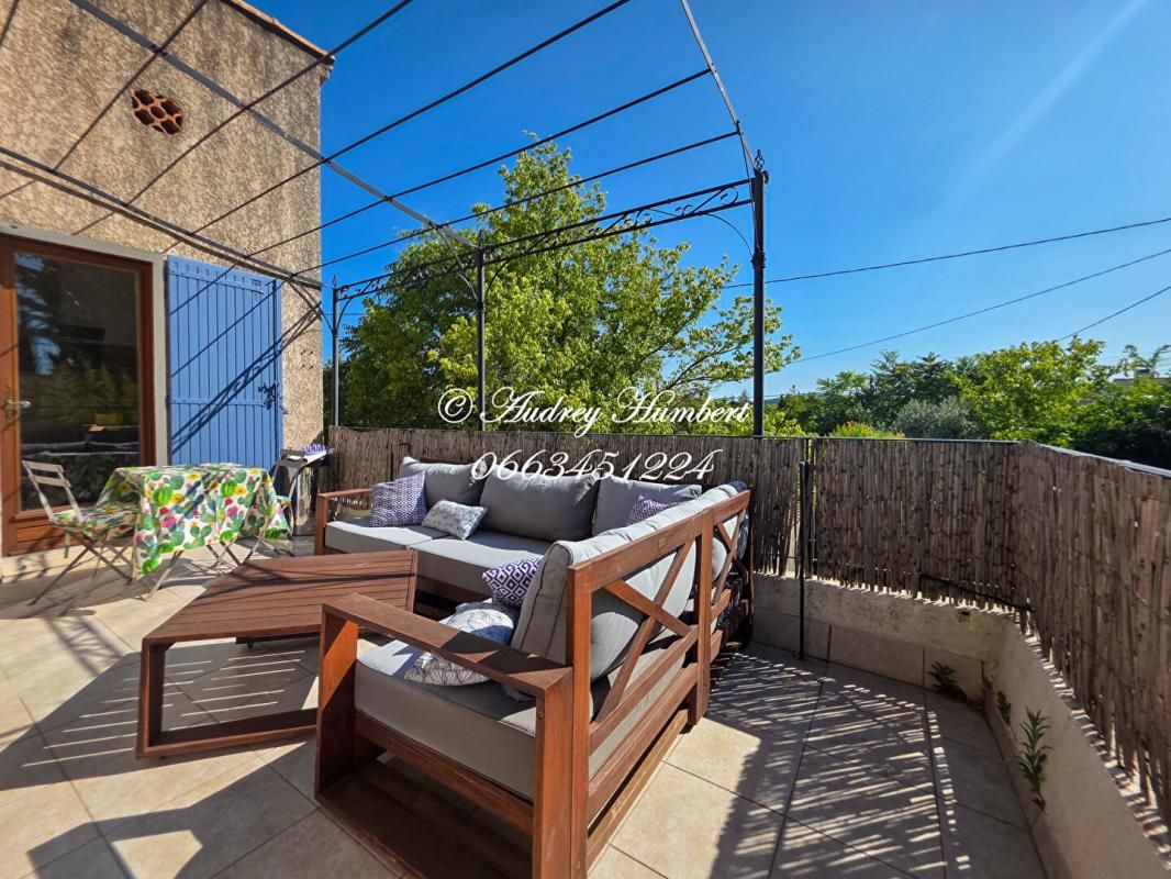 MANOSQUE Manosque ? EXCLU, Appart rare de 111 m² avec terrasse, entrée indépendante et stationnement privatif 2