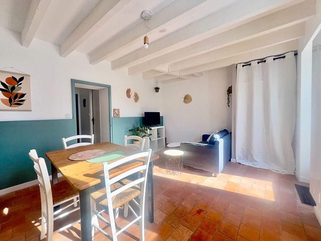 MONTFAUCON-MONTIGNE Maison Montfaucon Montigne 3 pièce(s) 65 m2 2