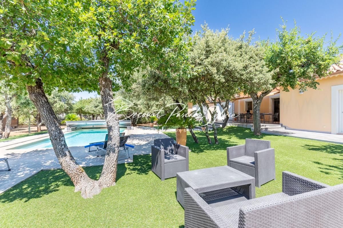 SAINT-DIDIER Maison St Didier 7 pièce(s) 178 m2 sur 3250 m2 avec piscine hyper calme 2