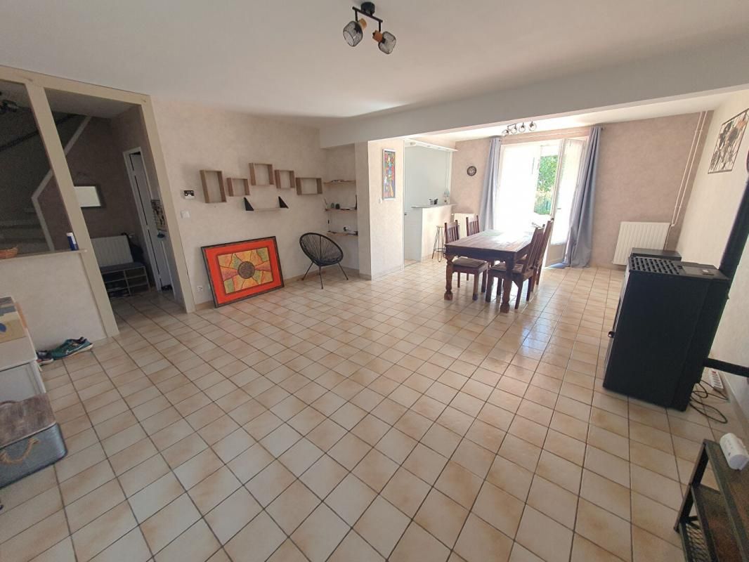 SAINT-DOULCHARD Maison Saint Doulchard DPE B 4 pièce(s) 95 m2 3