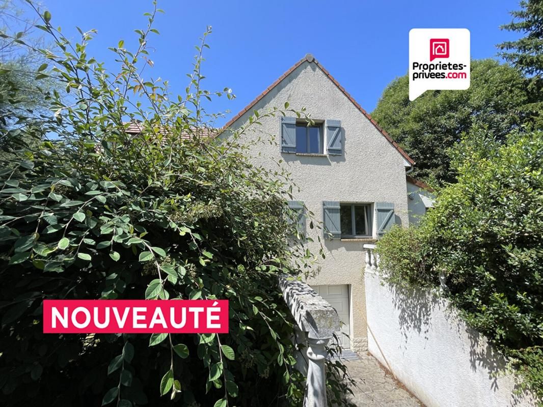 HOUDAN Maison 164m2 4 chambres sous-sol 90m2 total jardin 1500m2 425000 FAI 3