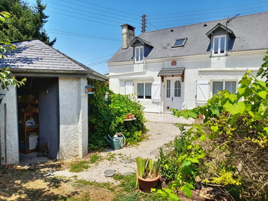 BENEJACQ Charmante maison béarnaise avec jardin et garage 1