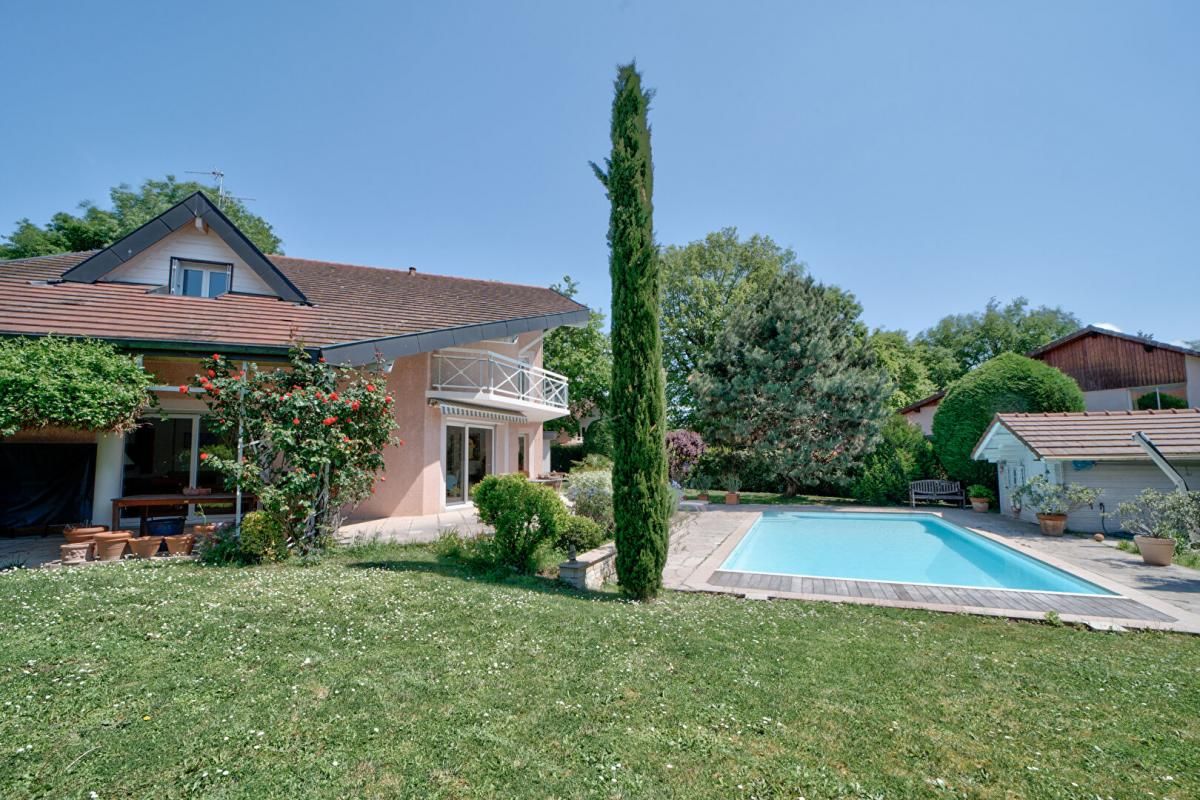 PREVESSIN-MOENS ? Villa d'Exception à Prévessin-Moëns 2