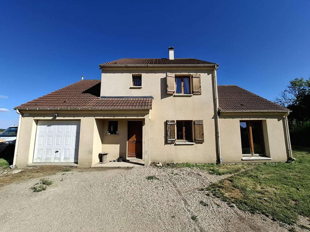 LA PUISAYE Maison/Pavillon proche LA FERTE VIDAME 9 pièce(s) 137.19 m2 avec terrain 1355m² 1