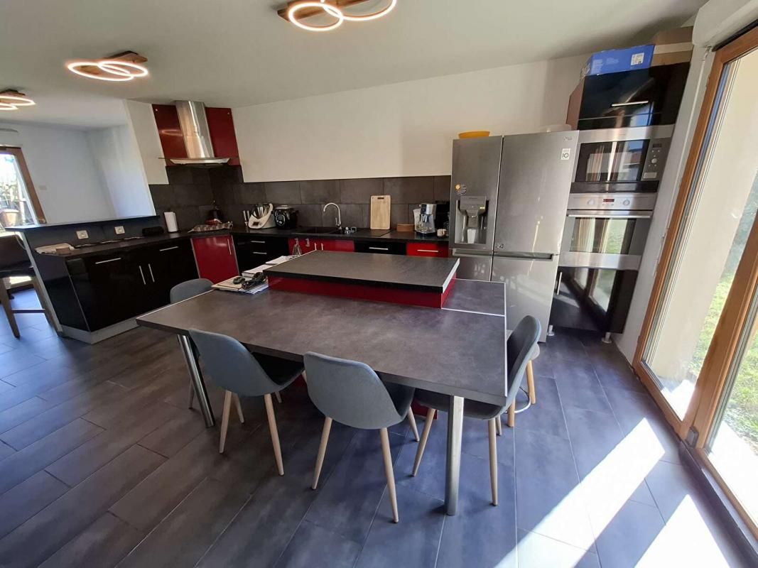 LA PUISAYE Maison/Pavillon proche LA FERTE VIDAME 9 pièce(s) 137.19 m2 avec terrain 1355m² 2