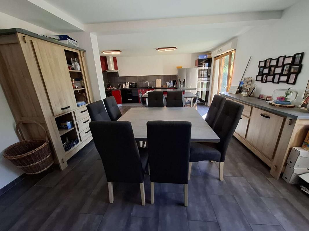 LA PUISAYE Maison/Pavillon proche LA FERTE VIDAME 9 pièce(s) 137.19 m2 avec terrain 1355m² 4