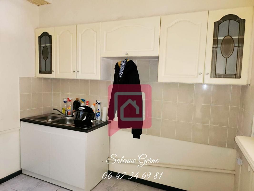 BEZIERS Immeuble 10 pièce(s) 220 m2 2