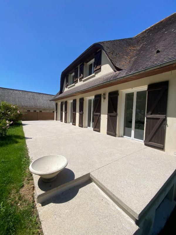SAINT-AIGNAN-DE-CRAMESNIL Maison Le Castelet 6 pièce(s) 151 m2 2