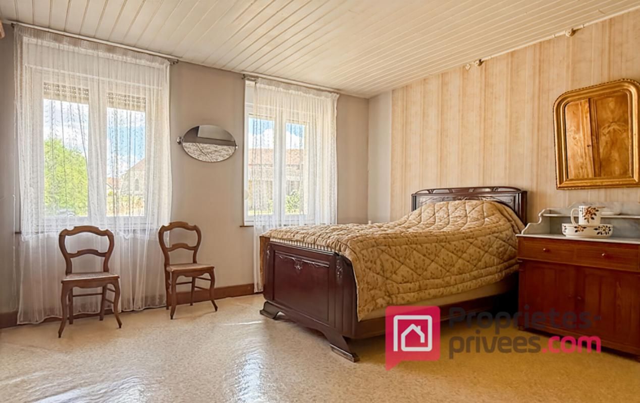 VILLIERS-SOUS-PRASLIN Maison Villiers Sous Pralin 7 pièce(s) 155 m2 3