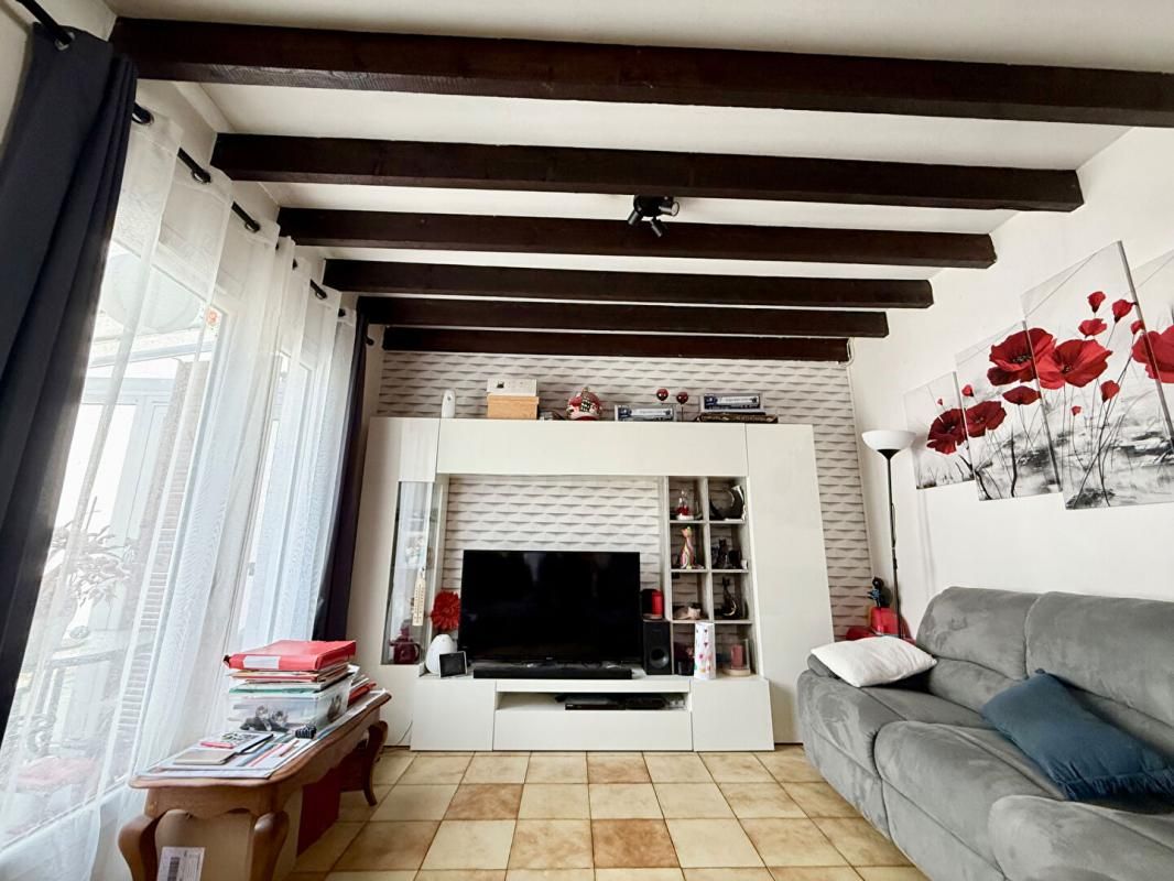 MORSANG-SUR-ORGE Maison familiale 6 pièces avec véranda avec un beau jardin de 600 m² 4