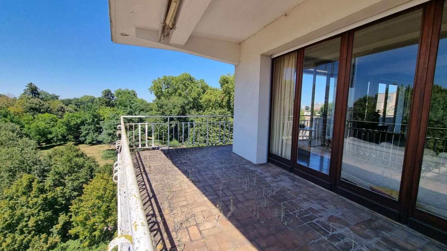 Appartement Bordeaux Caudéran Face au Parc Bordelais 8 pièces 211.74 m2
