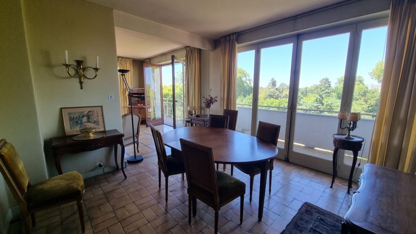 BORDEAUX Appartement Bordeaux Caudéran Face au Parc Bordelais 8 pièces 211.74 m2 4