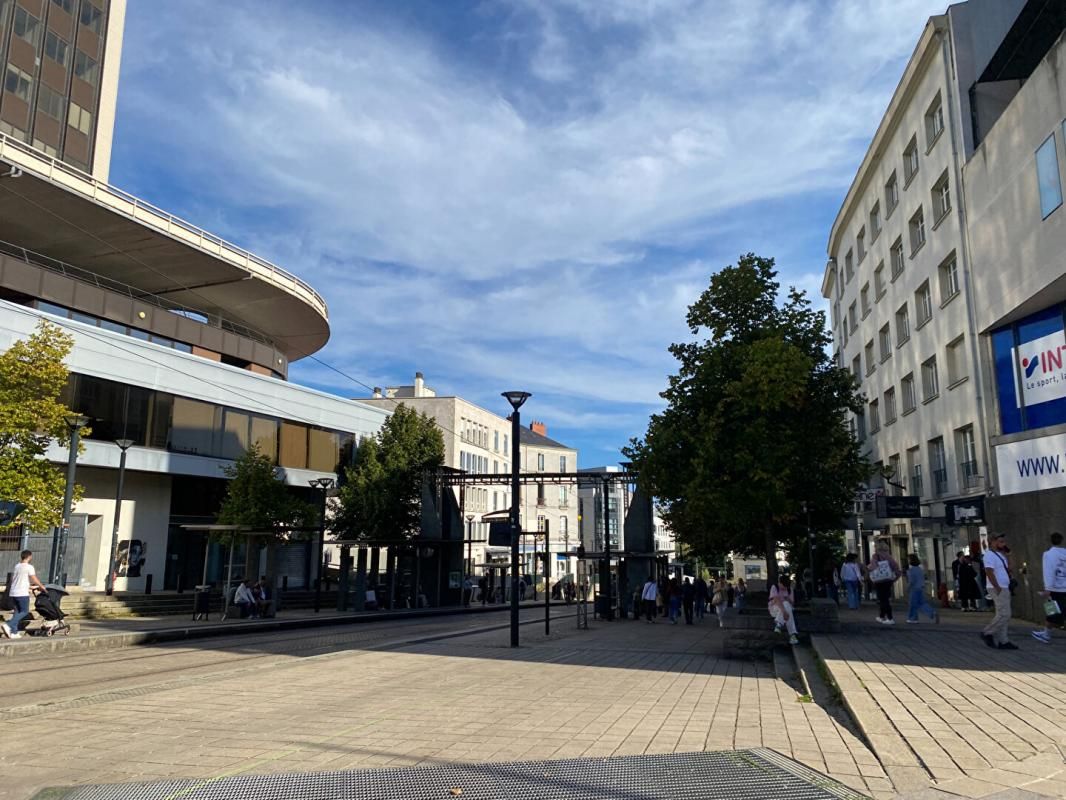 NANTES 44000 NANTES - RUE JEAN JAURES - BAIL A CEDER , LOCAL COMMERCIAL 61 M² 2