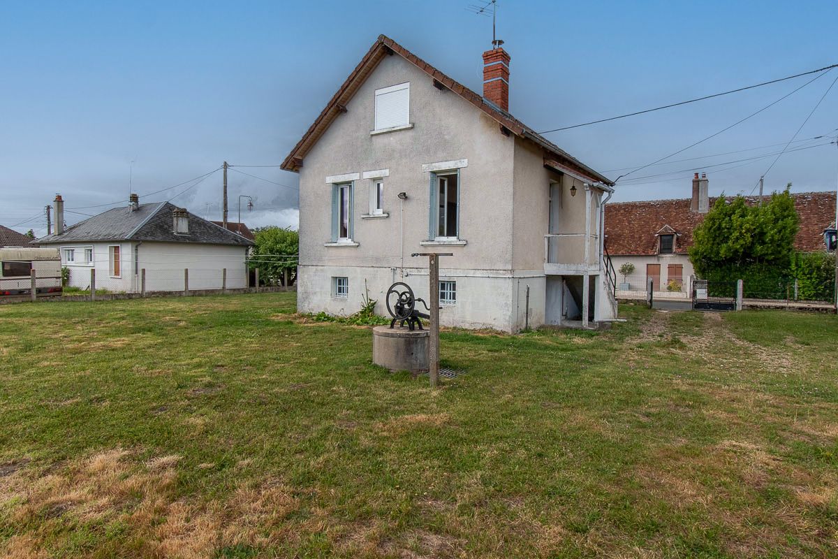 THEILLAY Maison Theillay 64.15 m2 2