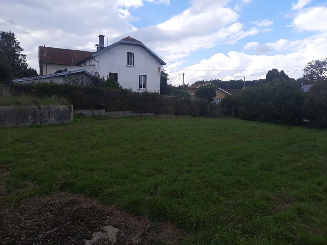 LERRAIN Maison individuelle 6 pièces 2