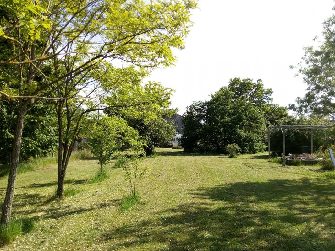 SAINT-ANDRE-ET-APPELLES Maison Saint Andre Et Appelles 5 pièces 160 m2 3