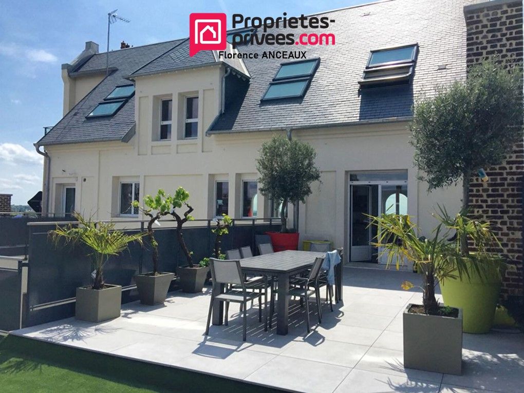 SAINT-QUENTIN Villa sur les toits exceptionnelle avec terrasses en hyper centre ville 1
