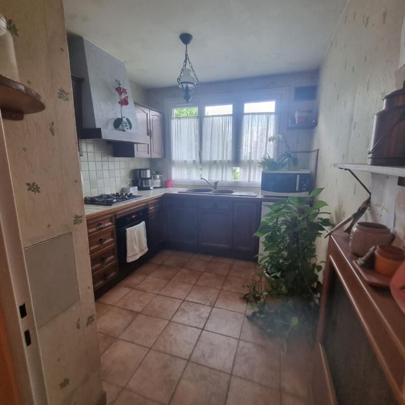BONDY APPARTEMENT 2 CHAMBRES SUR BONDY 93140 4