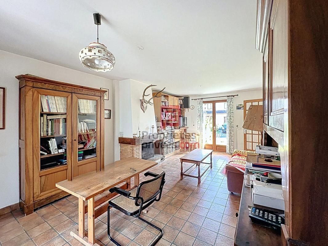 LE PERRAY-EN-YVELINES Maison Le Perray En Yvelines 5 chambres avec cave et garage 3