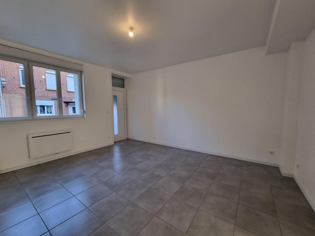 HIRSON Maison Hirson 5 pièce(s) 83 m2 3