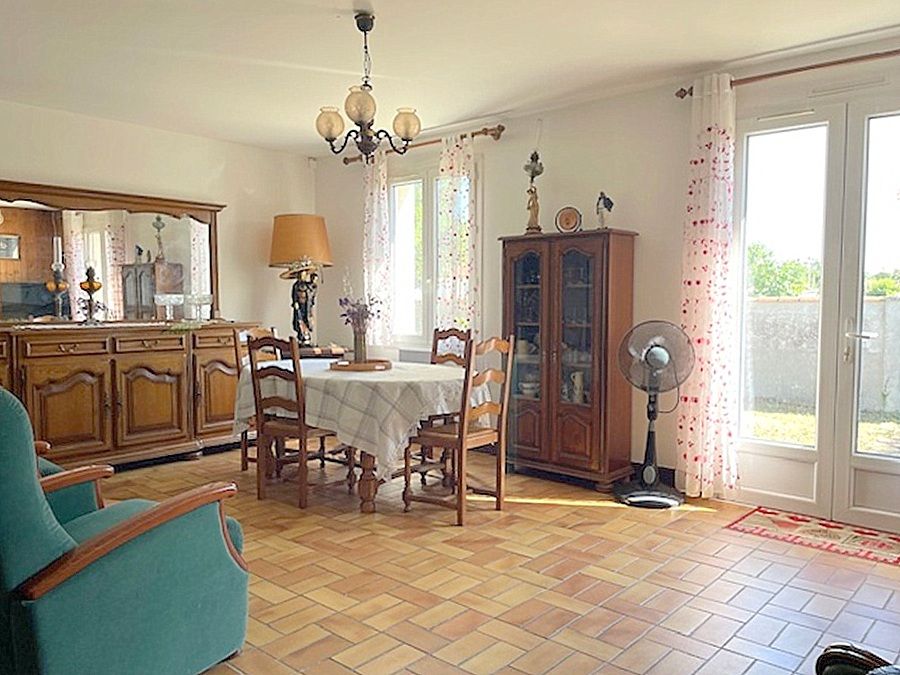 SAINT-SAUVEUR-D'AUNIS Maison de plain pied Saint Sauveur d'Aunis 76 m2 3 chambres grand jardin et garage 3