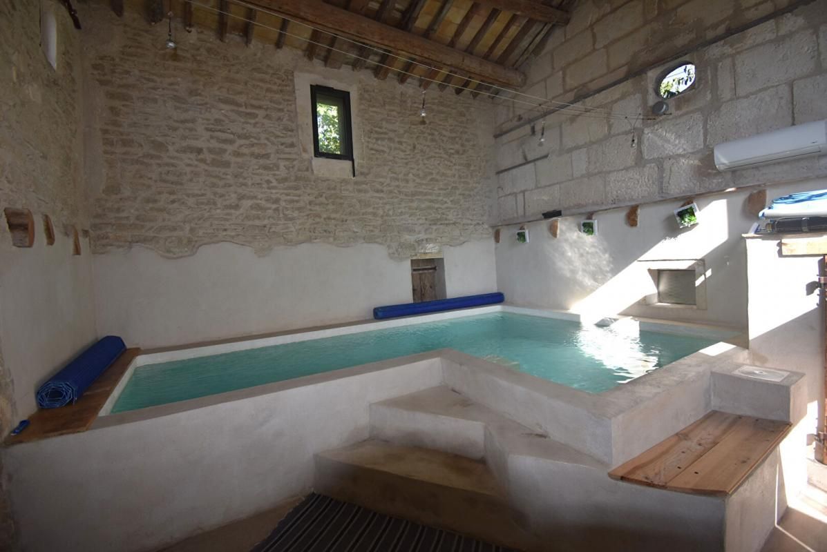 SAINT-ETIENNE-DU-GRES Mas Rénové avec piscine 3